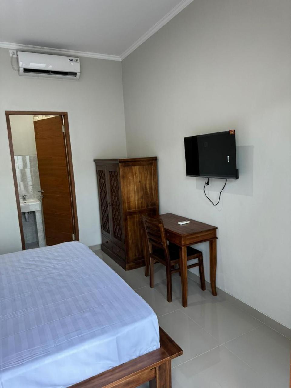 Simple Homestay Balangan Pecatu  Exterior photo